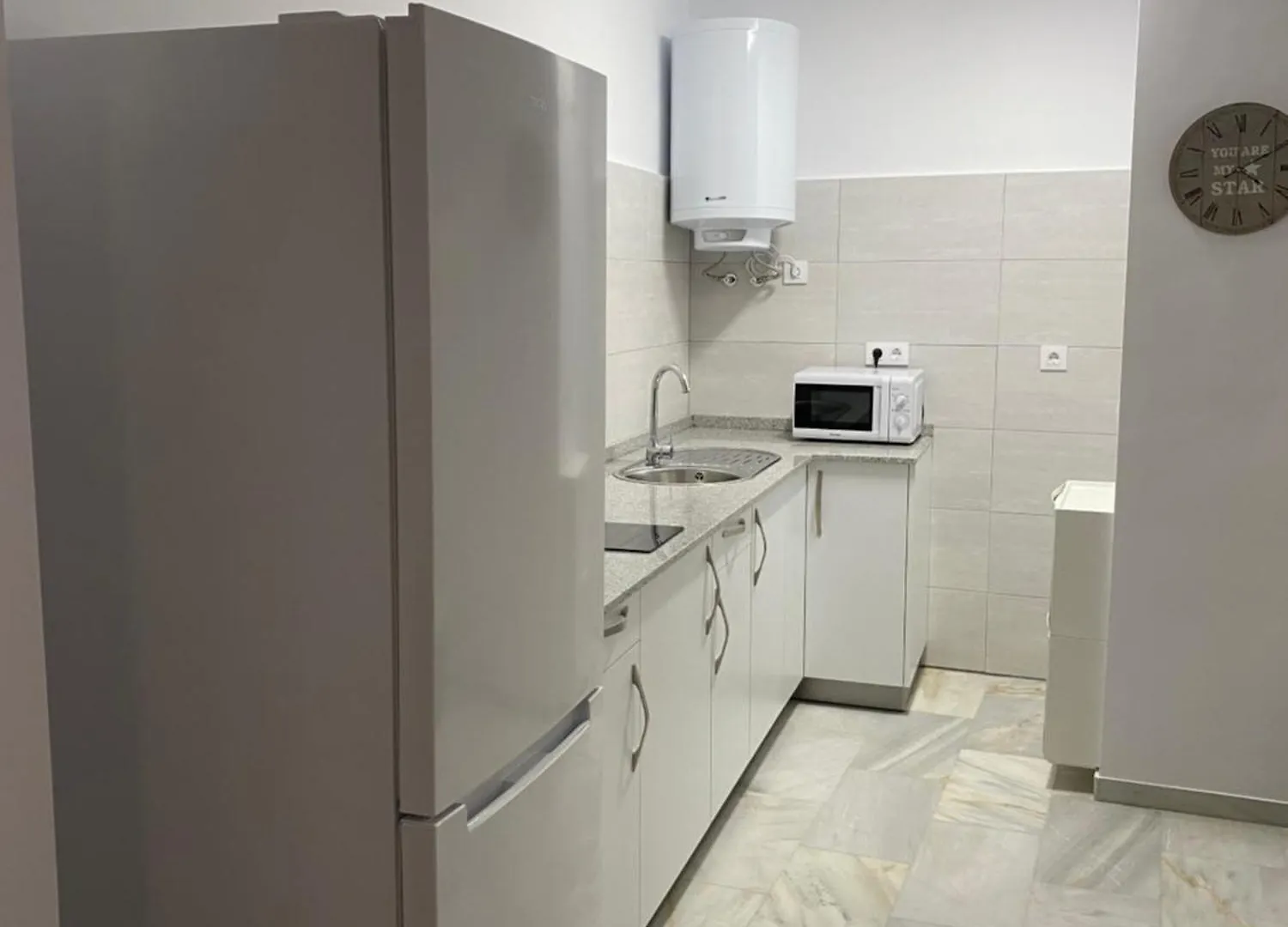 Apartamento En Zona De Playa contacts